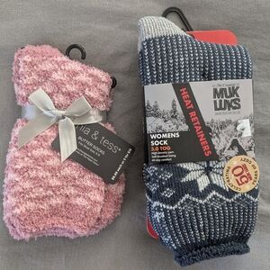 NWT Muk Luks Women's Navy Blue Socks